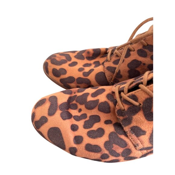 DV Dolce Vita Leopard Print Lace-Up Suede Desert Boots Womens Size 7.5 - Picture 8 of 10